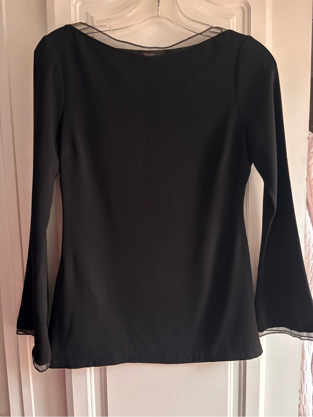 Tahari Black Long Sleeve Scoop Neck Top